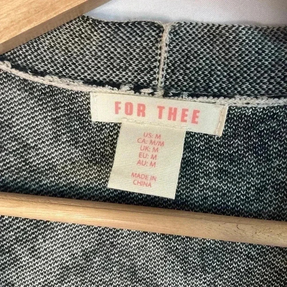 For thee cardigan 🏡 - Picture 2 of 5